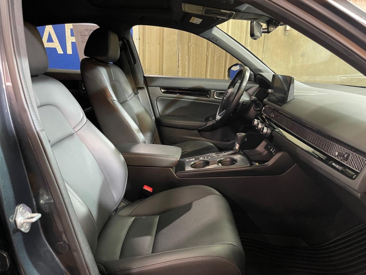 2024 GRAY HONDA CIVIC SPORT SPORT TOURING (19XFL1H81RE) with an 1.5L engine, Continuously Variable transmission, located at 2525 S. Cushman, Fairbanks, AK, 99701, (907) 452-5707, 64.824036, -147.712311- Photo#3