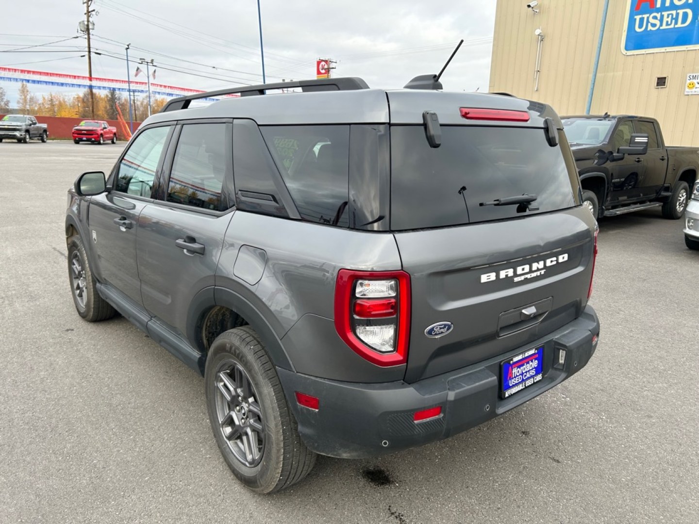 2025 SILVER FORD BRONCO SPORT BIG BEND (3FMCR9BN8SR) with an 1.5L engine, Automatic transmission, located at 2525 S. Cushman, Fairbanks, AK, 99701, (907) 452-5707, 64.824036, -147.712311- Photo#3