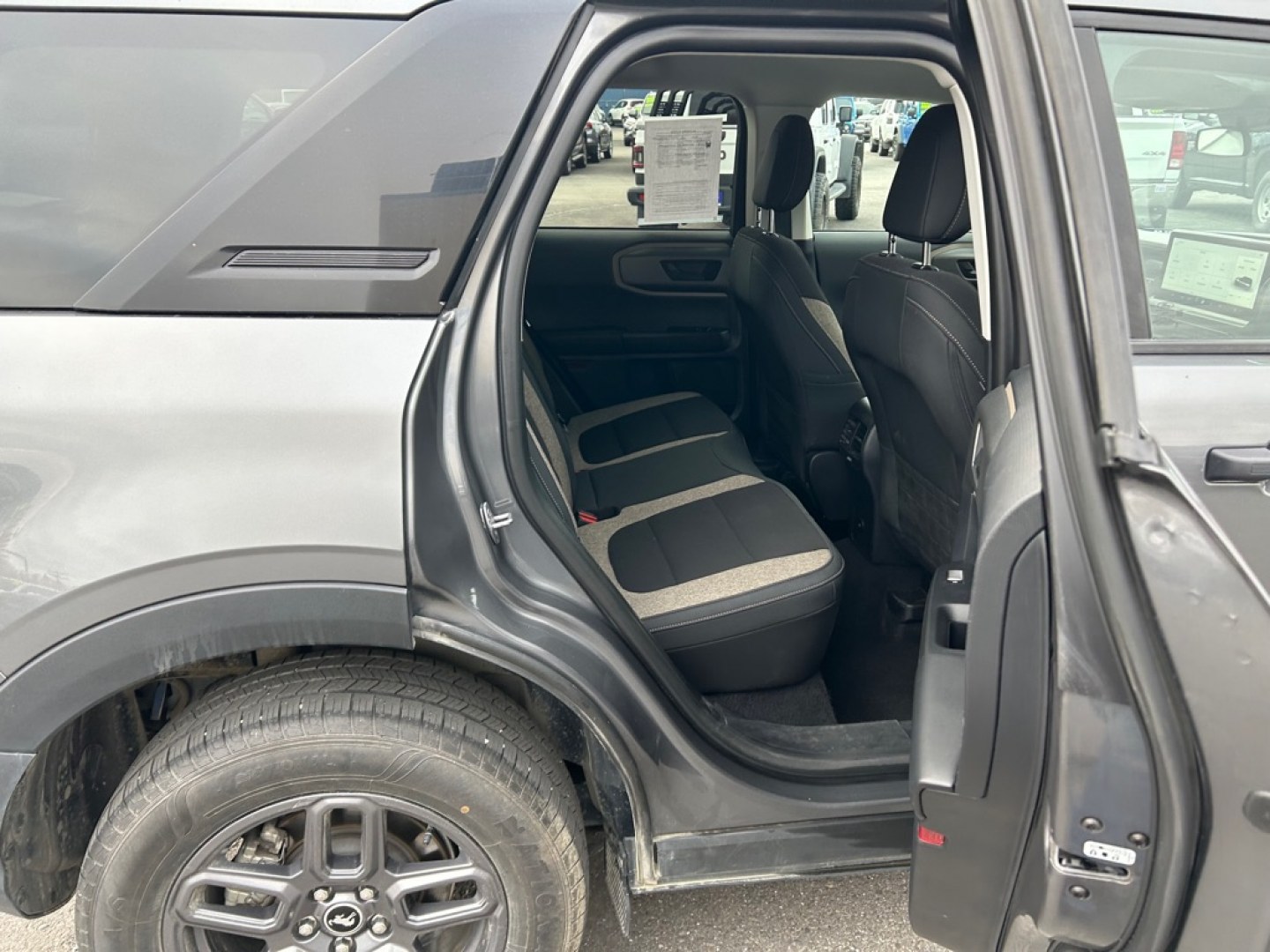 2025 SILVER FORD BRONCO SPORT BIG BEND (3FMCR9BN8SR) with an 1.5L engine, Automatic transmission, located at 2525 S. Cushman, Fairbanks, AK, 99701, (907) 452-5707, 64.824036, -147.712311- Photo#5