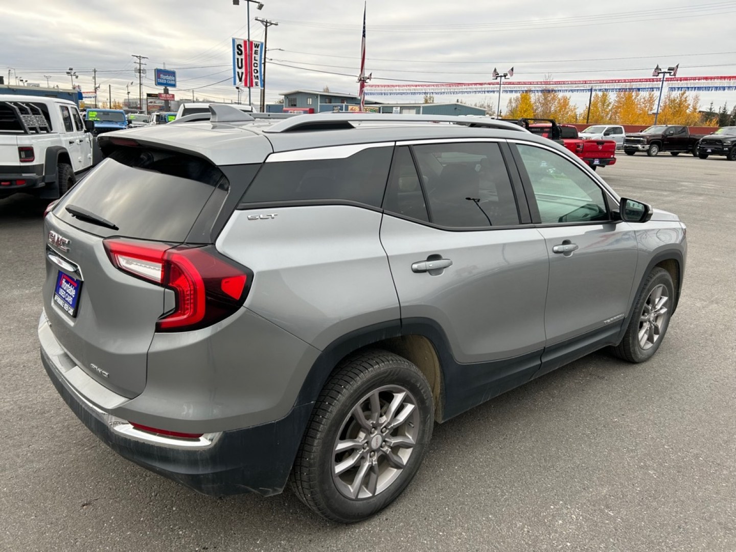 2024 SILVER GMC TERRAIN SLT (3GKALVEG7RL) with an 1.5L engine, Automatic transmission, located at 2525 S. Cushman, Fairbanks, AK, 99701, (907) 452-5707, 64.824036, -147.712311- Photo#2