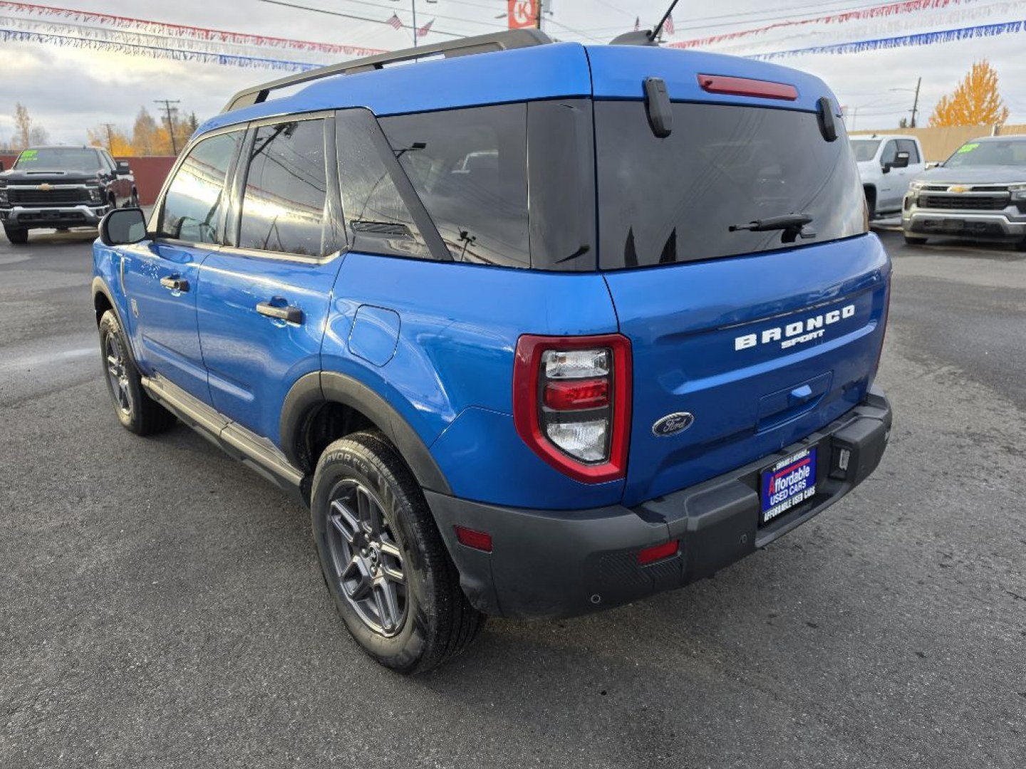 2025 BLUE FORD BRONCO SPORT BIG BEND (3FMCR9BN0SR) with an 1.5L engine, Automatic transmission, located at 2525 S. Cushman, Fairbanks, AK, 99701, (907) 452-5707, 64.824036, -147.712311- Photo#2