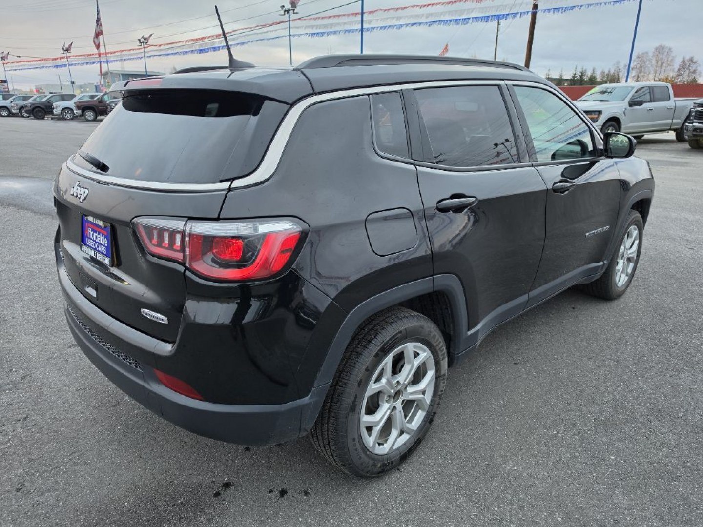 2024 BLACK JEEP COMPASS LATITUDE (3C4NJDBN7RT) with an 2.0L engine, Automatic transmission, located at 2525 S. Cushman, Fairbanks, AK, 99701, (907) 452-5707, 64.824036, -147.712311- Photo#3
