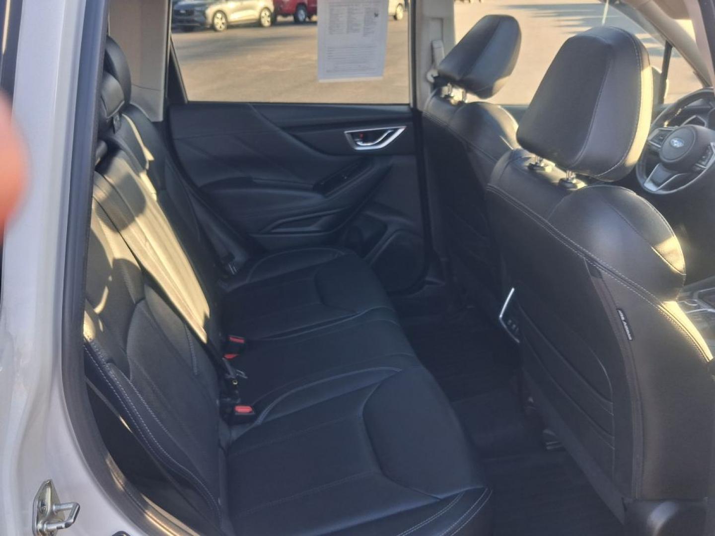 2019 WHITE SUBARU FORESTER LIMITED (JF2SKAUC1KH) with an 2.5L engine, Continuously Variable transmission, located at 2525 S. Cushman, Fairbanks, AK, 99701, (907) 452-5707, 64.824036, -147.712311- Photo#3