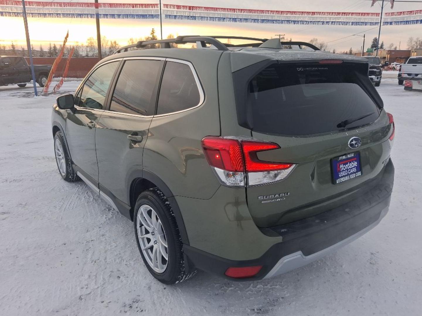 2021 GREEN SUBARU FORESTER TOURING (JF2SKAXC5MH) with an 2.5L engine, Automatic transmission, located at 2525 S. Cushman, Fairbanks, AK, 99701, (907) 452-5707, 64.824036, -147.712311- Photo#2