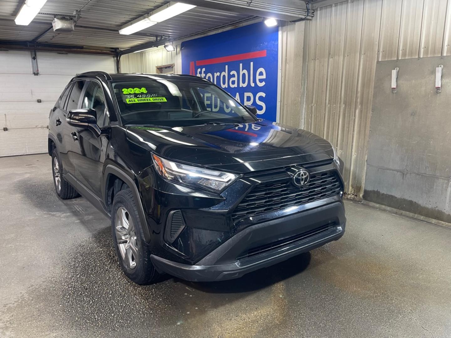 2024 BLACK TOYOTA RAV4 XLE (2T3P1RFV2RW) with an 2.5L engine, Automatic transmission, located at 2525 S. Cushman, Fairbanks, AK, 99701, (907) 452-5707, 64.824036, -147.712311- Photo#0