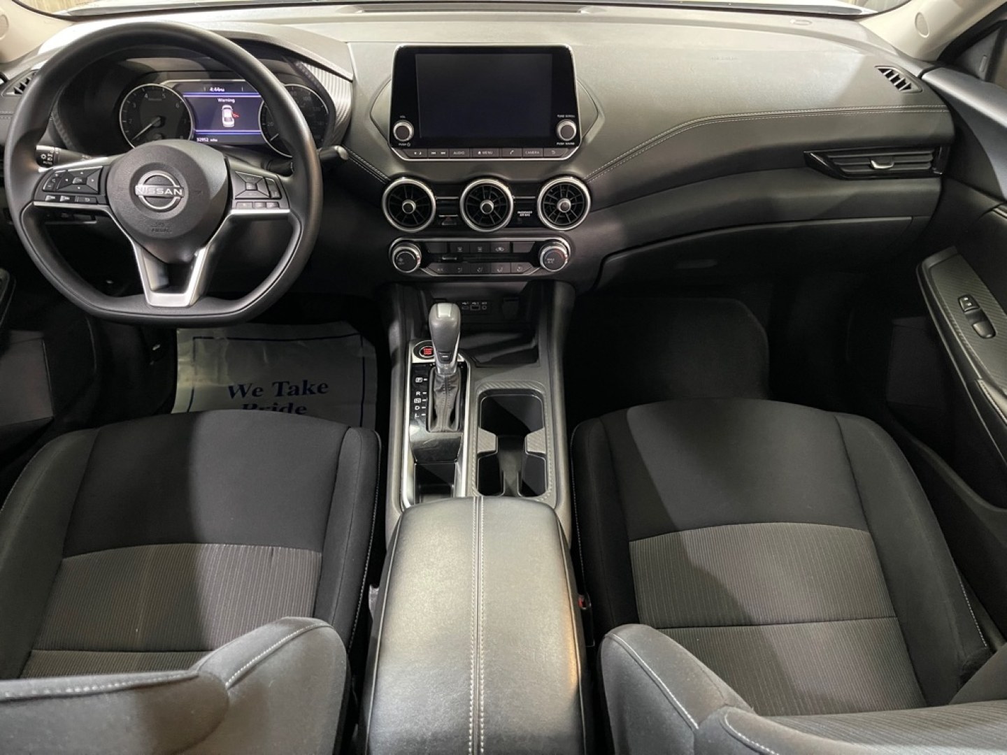 2024 WHITE NISSAN SENTRA SV (3N1AB8CV7RY) with an 2.0L engine, Continuously Variable transmission, located at 2525 S. Cushman, Fairbanks, AK, 99701, (907) 452-5707, 64.824036, -147.712311- Photo#5