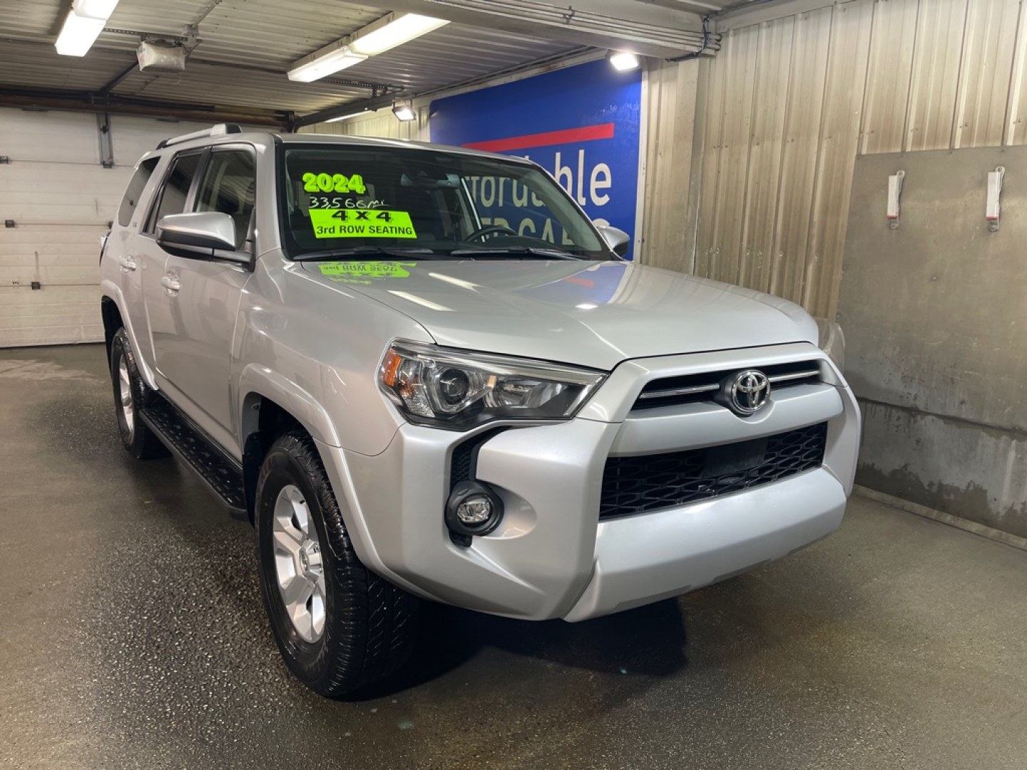 2024 SILVER TOYOTA 4RUNNER SR5/SR5 PREMIUM (JTEMU5JR1R6) with an 4.0L engine, Automatic transmission, located at 2525 S. Cushman, Fairbanks, AK, 99701, (907) 452-5707, 64.824036, -147.712311- Photo#0