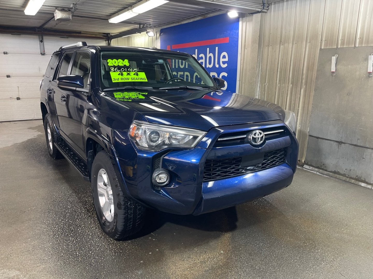 2024 BLUE TOYOTA 4RUNNER SR5/SR5 PREMIUM (JTEMU5JR6R6) with an 4.0L engine, Automatic transmission, located at 2525 S. Cushman, Fairbanks, AK, 99701, (907) 452-5707, 64.824036, -147.712311- Photo#0
