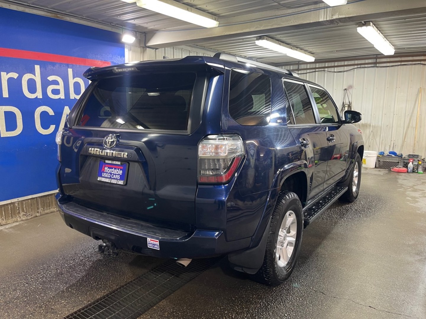 2024 BLUE TOYOTA 4RUNNER SR5/SR5 PREMIUM (JTEMU5JR6R6) with an 4.0L engine, Automatic transmission, located at 2525 S. Cushman, Fairbanks, AK, 99701, (907) 452-5707, 64.824036, -147.712311- Photo#2