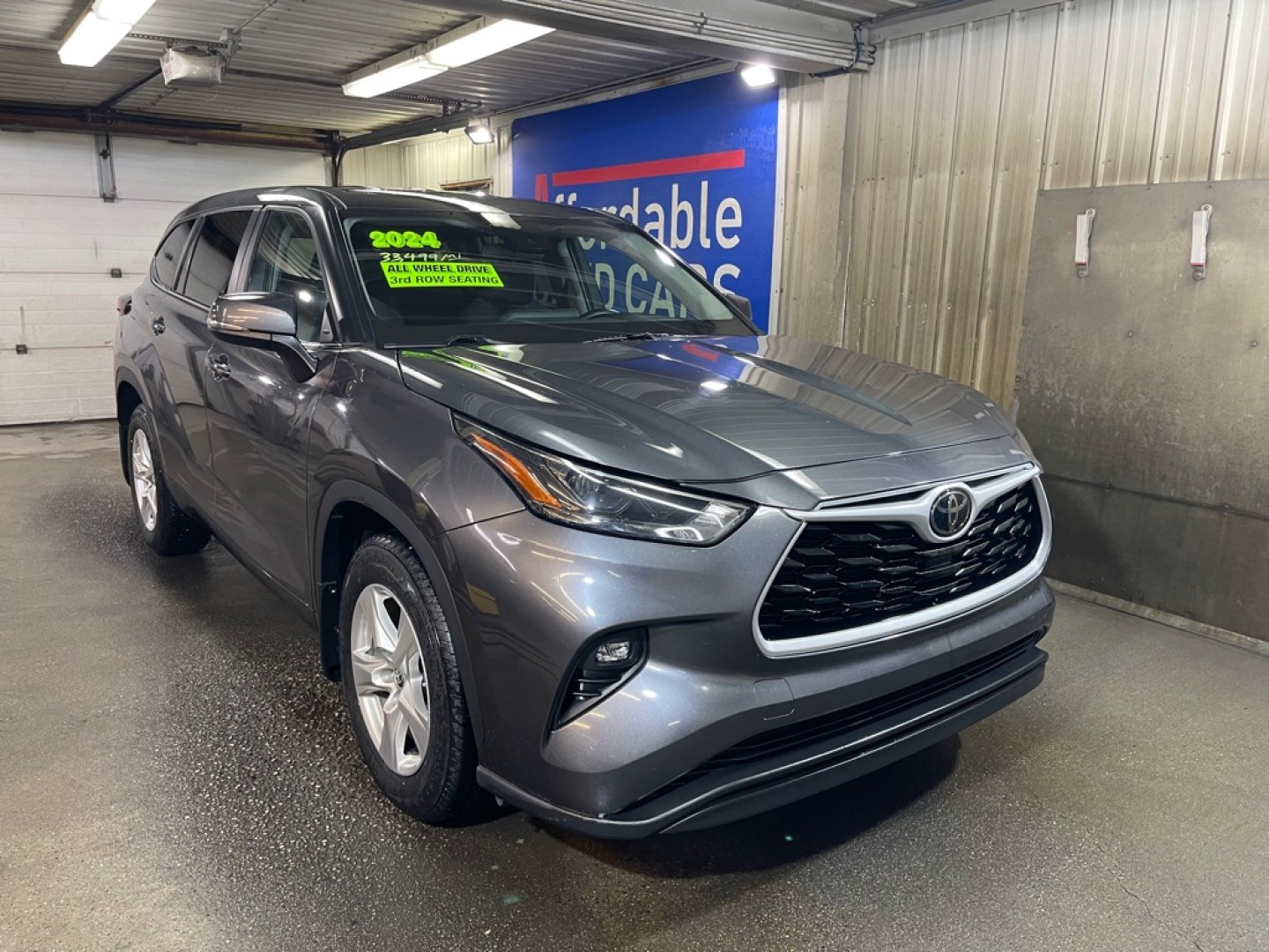 2024 SILVER TOYOTA HIGHLANDER LE (5TDKDRBH1RS) with an 2.4L engine, Automatic transmission, located at 2525 S. Cushman, Fairbanks, AK, 99701, (907) 452-5707, 64.824036, -147.712311- Photo#0