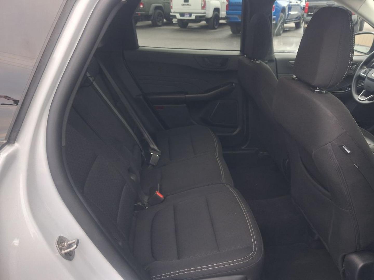 2025 WHITE FORD ESCAPE ACTIVE (1FMCU9GN5SU) with an 1.5L engine, Automatic transmission, located at 2525 S. Cushman, Fairbanks, AK, 99701, (907) 452-5707, 64.824036, -147.712311- Photo#4