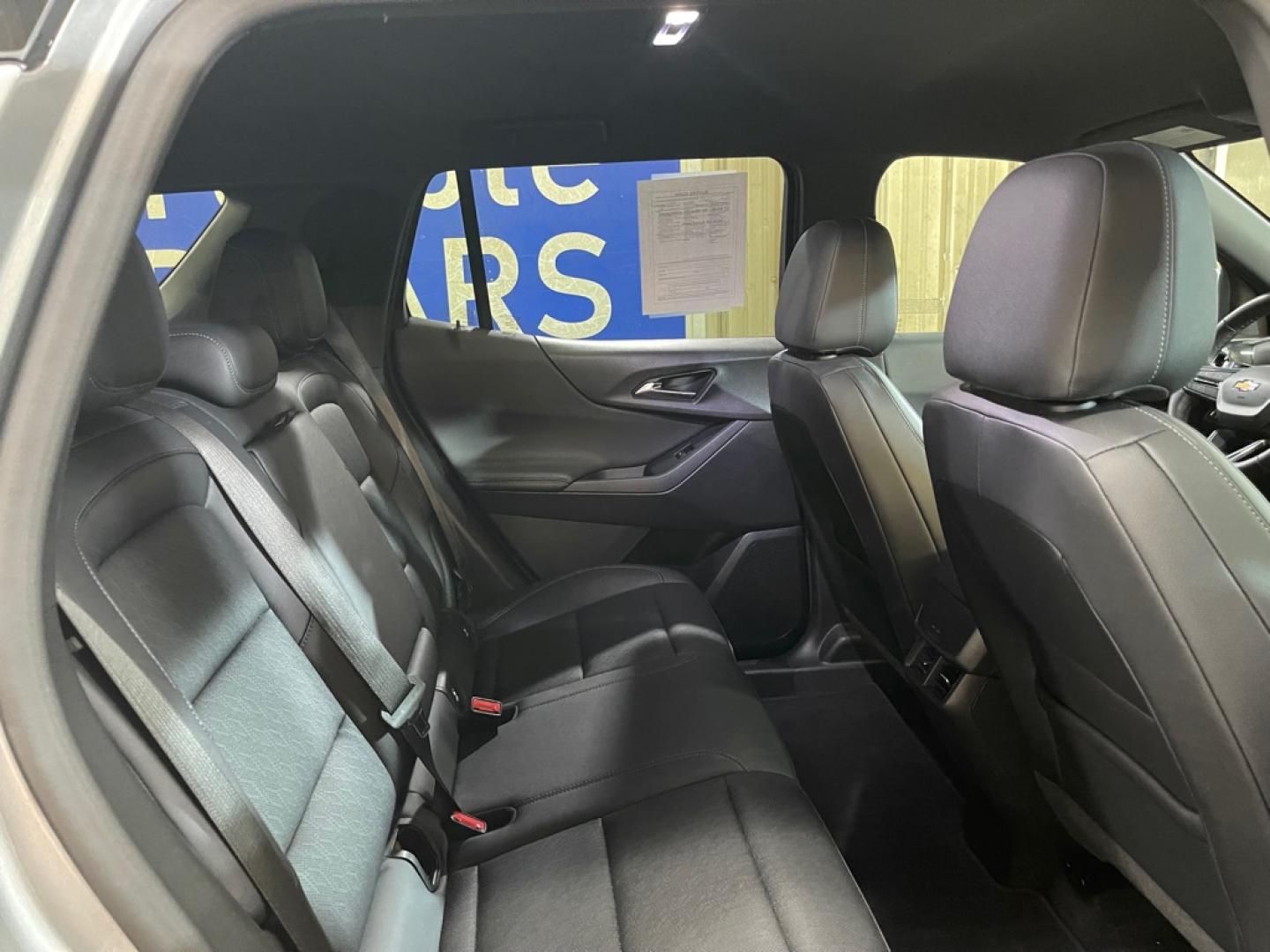 2025 GRAY CHEVROLET EQUINOX LT (3GNAXPEGXSL) with an 1.5L engine, Automatic transmission, located at 2525 S. Cushman, Fairbanks, AK, 99701, (907) 452-5707, 64.824036, -147.712311- Photo#4