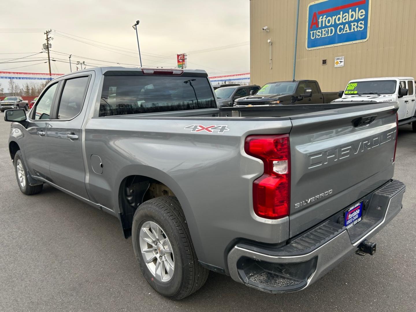 2023 SILVER CHEVROLET SILVERADO 1500 LT (1GCUDDED9PZ) with an 5.3L engine, Automatic transmission, located at 2525 S. Cushman, Fairbanks, AK, 99701, (907) 452-5707, 64.824036, -147.712311- Photo#3