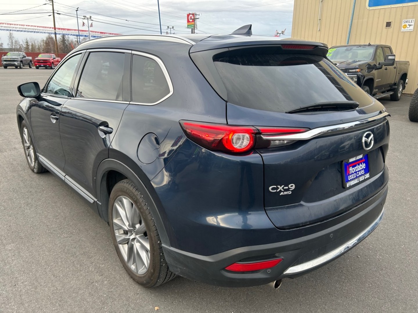 2021 BLUE MAZDA CX-9 GRAND TOURING (JM3TCBDY1M0) with an 2.5L engine, Automatic transmission, located at 2525 S. Cushman, Fairbanks, AK, 99701, (907) 452-5707, 64.824036, -147.712311- Photo#3