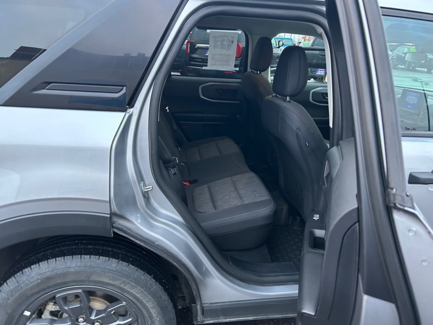 2023 SILVER FORD BRONCO SPORT BIG BEND (3FMCR9B60PR) with an 1.5L engine, Automatic transmission, located at 2525 S. Cushman, Fairbanks, AK, 99701, (907) 452-5707, 64.824036, -147.712311- Photo#5