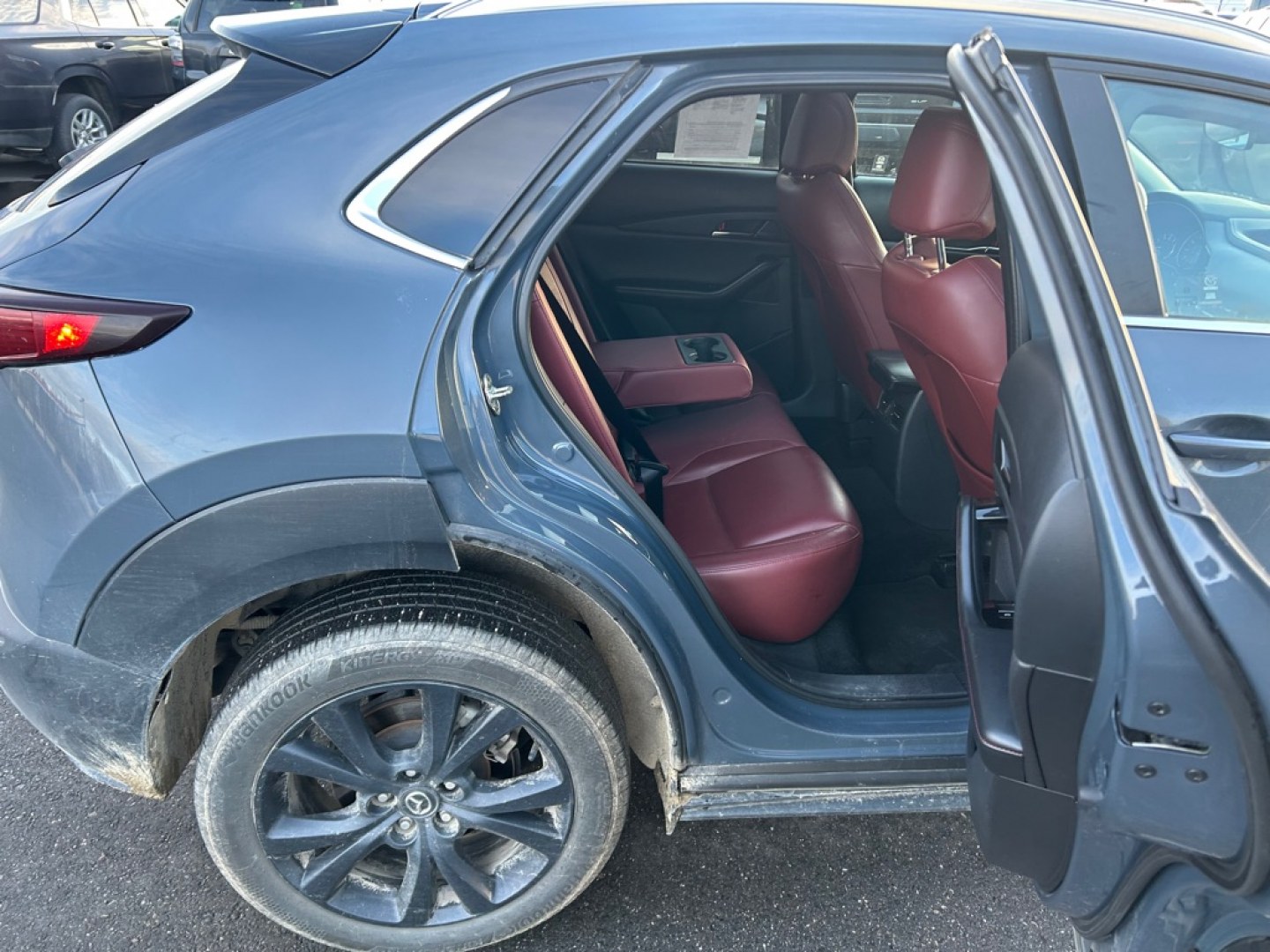 2024 GRAY MAZDA CX-30 PREFERRED (3MVDMBCM0RM) with an 2.5L engine, Automatic transmission, located at 2525 S. Cushman, Fairbanks, AK, 99701, (907) 452-5707, 64.824036, -147.712311- Photo#5