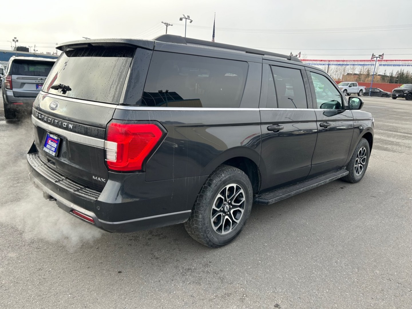 2023 BLACK FORD EXPEDITION XLT MAX XLT (1FMJK1J8XPE) with an 3.5L engine, Automatic transmission, located at 2525 S. Cushman, Fairbanks, AK, 99701, (907) 452-5707, 64.824036, -147.712311- Photo#2