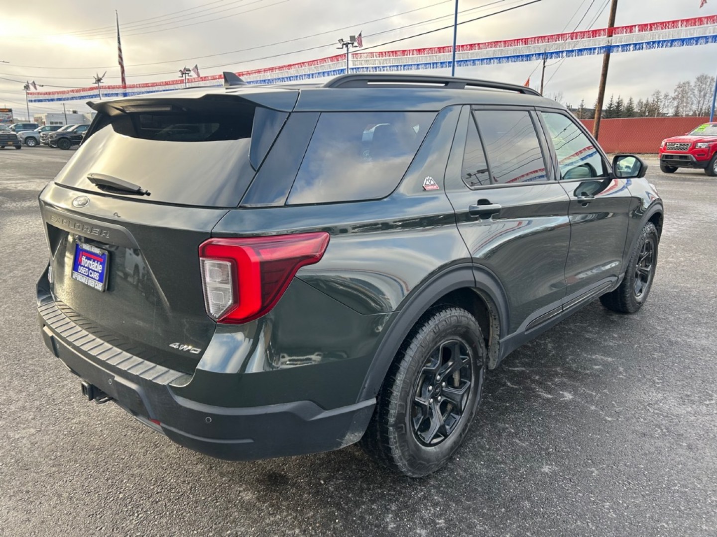 2023 GREEN FORD EXPLORER TIMBER TIMBERLINE (1FMSK8JHXPG) with an 2.3L engine, Automatic transmission, located at 2525 S. Cushman, Fairbanks, AK, 99701, (907) 452-5707, 64.824036, -147.712311- Photo#2