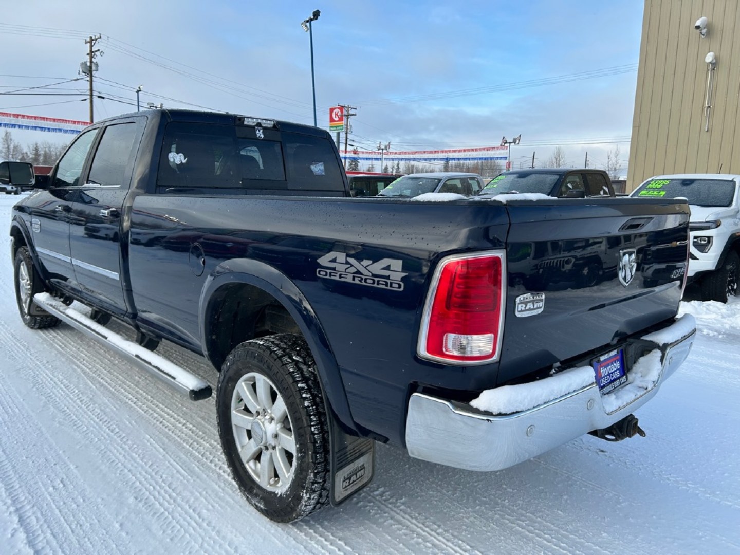 2017 BLUE RAM 2500 LONG HORN LONGHORN (3C6UR5LJXHG) with an 6.4L engine, Automatic transmission, located at 2525 S. Cushman, Fairbanks, AK, 99701, (907) 452-5707, 64.824036, -147.712311- Photo#3