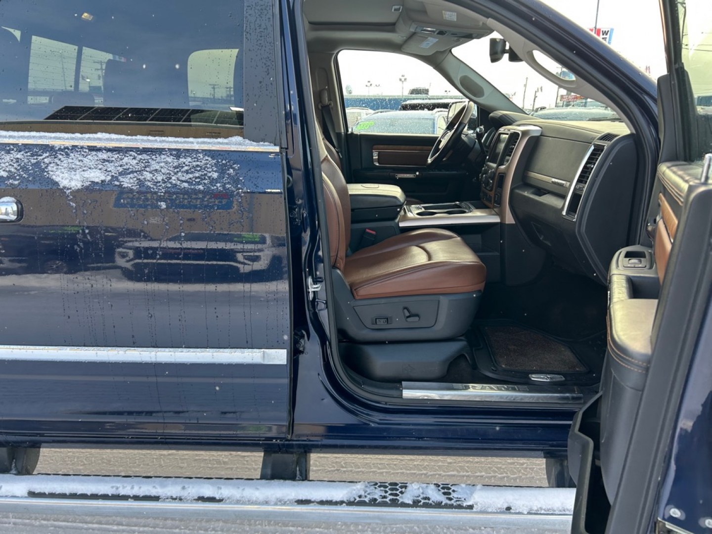 2017 BLUE RAM 2500 LONG HORN LONGHORN (3C6UR5LJXHG) with an 6.4L engine, Automatic transmission, located at 2525 S. Cushman, Fairbanks, AK, 99701, (907) 452-5707, 64.824036, -147.712311- Photo#4