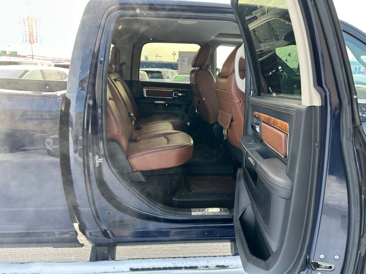 2017 BLUE RAM 2500 LONG HORN LONGHORN (3C6UR5LJXHG) with an 6.4L engine, Automatic transmission, located at 2525 S. Cushman, Fairbanks, AK, 99701, (907) 452-5707, 64.824036, -147.712311- Photo#5