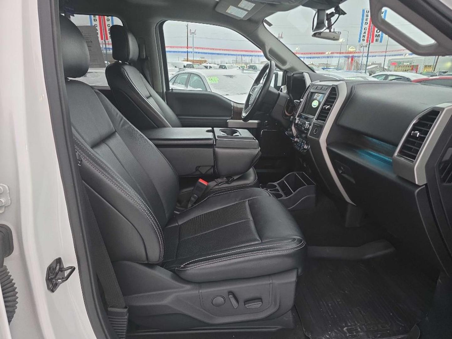 2020 WHITE FORD F150 SUPERCREW (1FTFW1E43LF) with an 3.5L engine, Automatic transmission, located at 2525 S. Cushman, Fairbanks, AK, 99701, (907) 452-5707, 64.824036, -147.712311- Photo#4