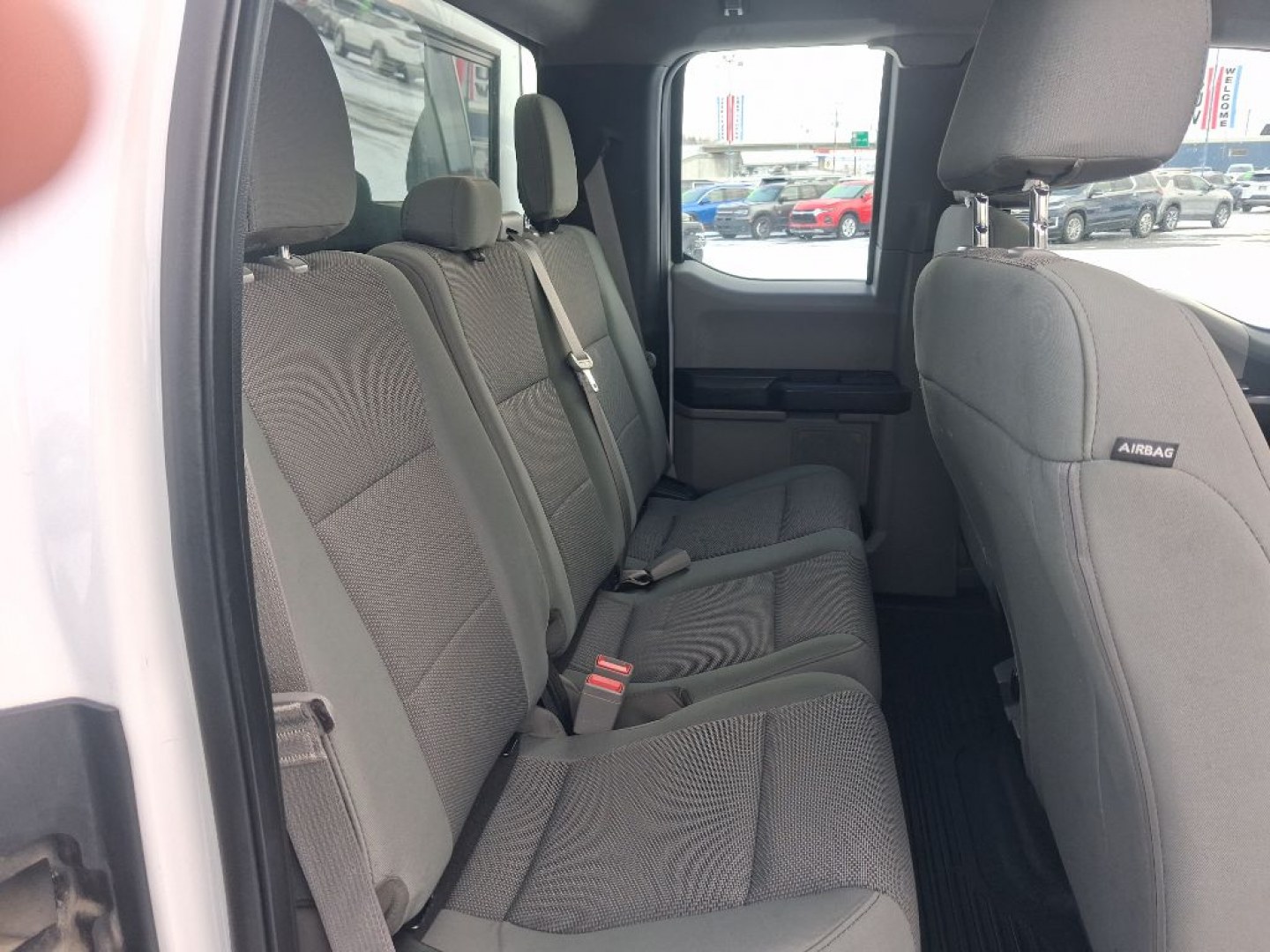 2019 WHITE FORD F250 SUPER DUTY (1FT7X2B62KE) with an 6.2L engine, Automatic transmission, located at 2525 S. Cushman, Fairbanks, AK, 99701, (907) 452-5707, 64.824036, -147.712311- Photo#4