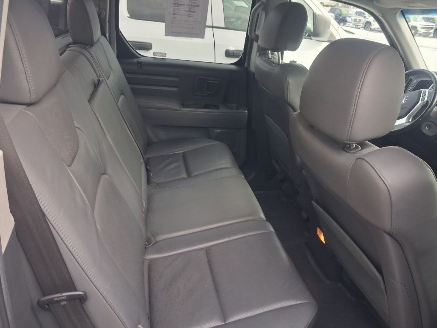 2008 SILVER HONDA RIDGELINE RTL (2HJYK16508H) with an 3.5L engine, Automatic transmission, located at 2525 S. Cushman, Fairbanks, AK, 99701, (907) 452-5707, 64.824036, -147.712311- Photo#5