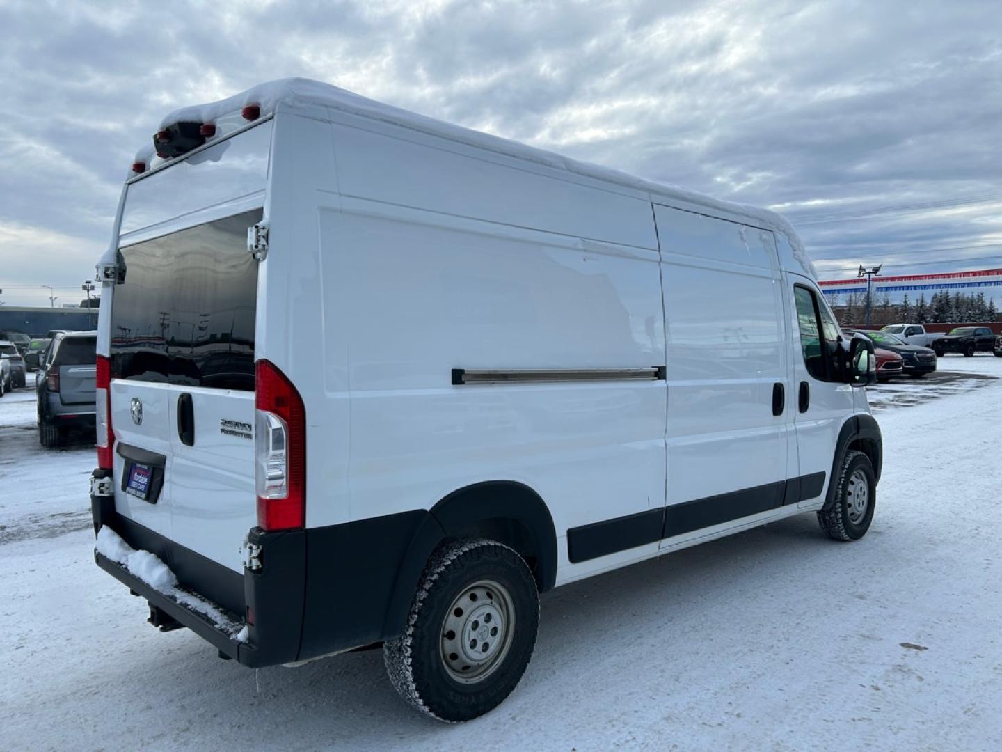 2023 WHITE RAM PROMASTER 2500 2500 HIGH (3C6LRVDG3PE) with an 3.6L engine, Automatic transmission, located at 2525 S. Cushman, Fairbanks, AK, 99701, (907) 452-5707, 64.824036, -147.712311- Photo#2