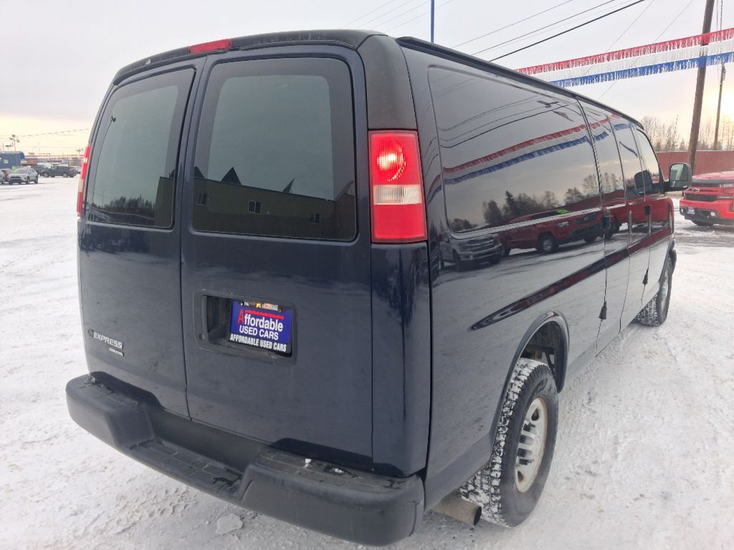 2013 BLUE CHEVROLET EXPRESS G3500 (1GCZGUCAXD1) with an 4.8L engine, Automatic transmission, located at 2525 S. Cushman, Fairbanks, AK, 99701, (907) 452-5707, 64.824036, -147.712311- Photo#2