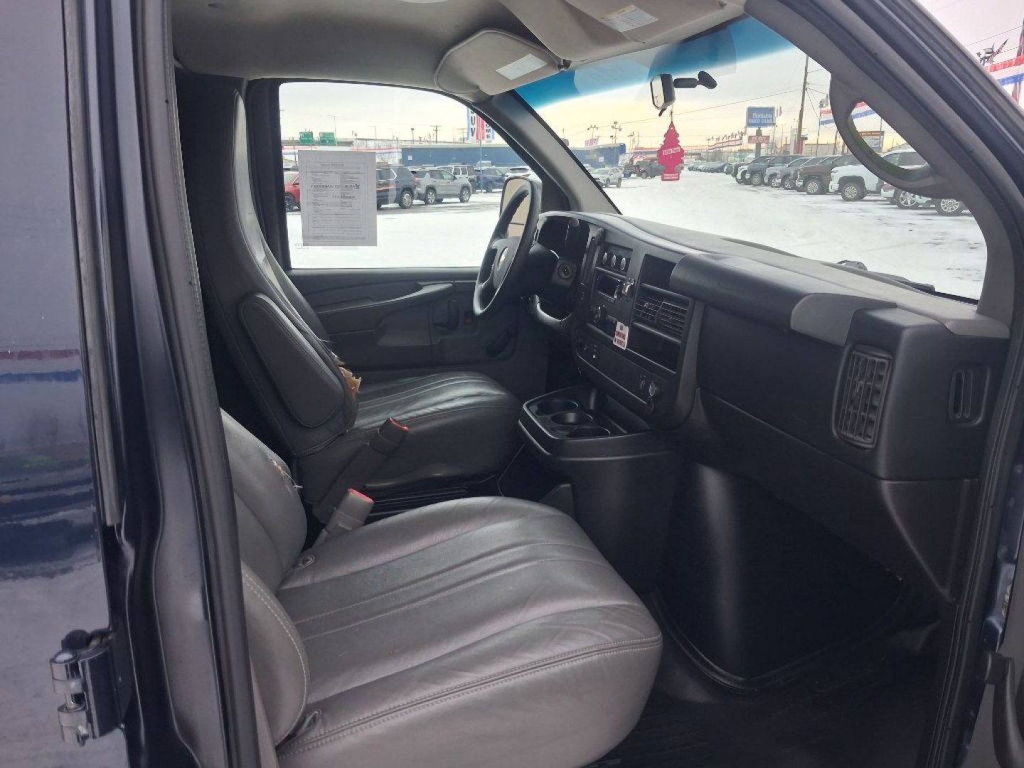 2013 BLUE CHEVROLET EXPRESS G3500 (1GCZGUCAXD1) with an 4.8L engine, Automatic transmission, located at 2525 S. Cushman, Fairbanks, AK, 99701, (907) 452-5707, 64.824036, -147.712311- Photo#5