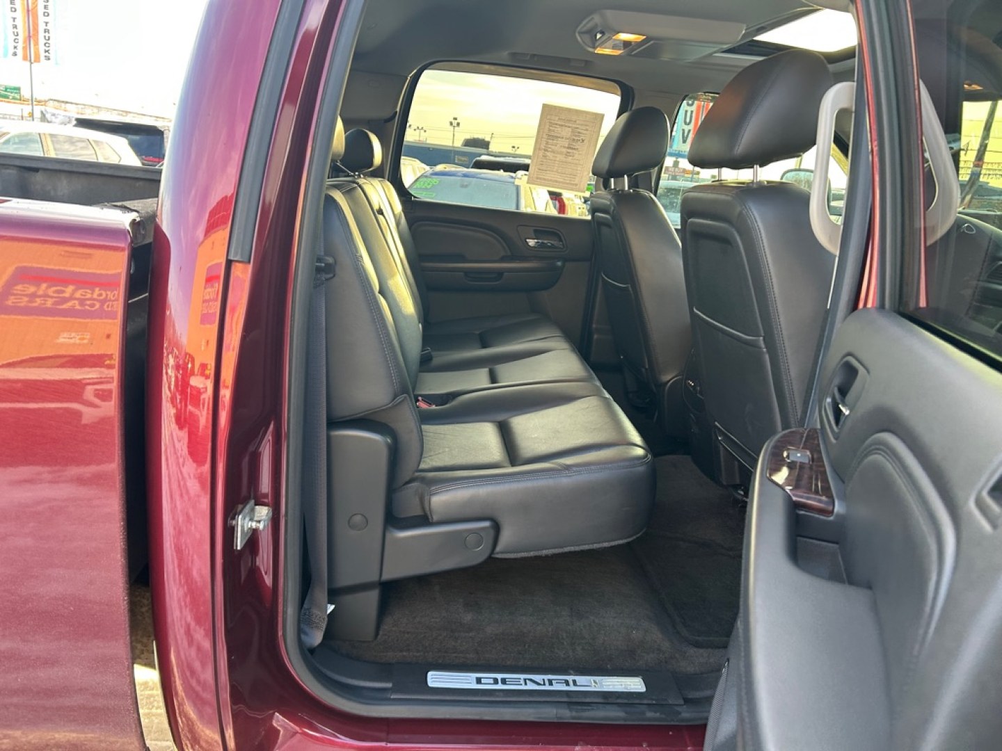 2013 MAROON GMC SIERRA 2500 DENALI (1GT125E80DF) with an 6.6L engine, Automatic transmission, located at 2525 S. Cushman, Fairbanks, AK, 99701, (907) 452-5707, 64.824036, -147.712311- Photo#5
